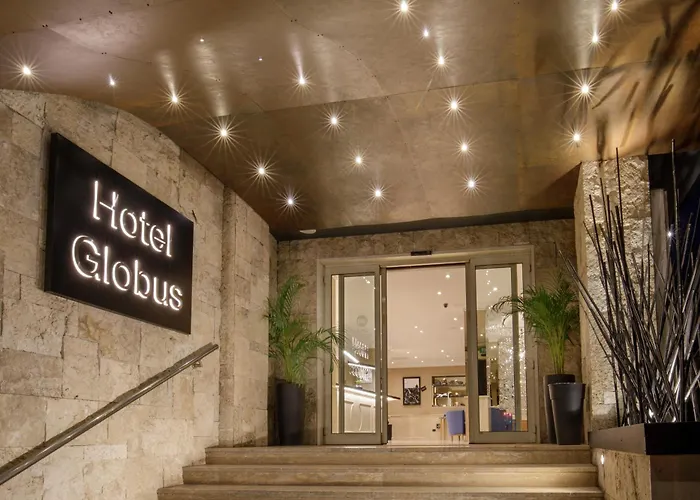 Western Globus Hotel 3*