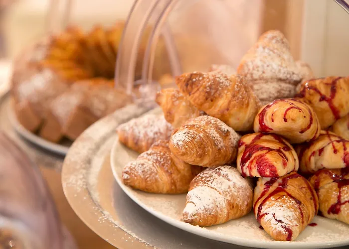 Hotel Western Globus 3*