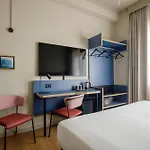 Hotel Western Globus 3*