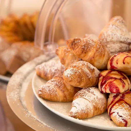 ホテル ベストウエスタン グロブス 3*