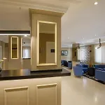 Western Globus Hotel 3*