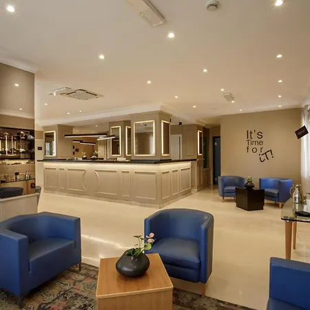 فندق Western Globus 3*
