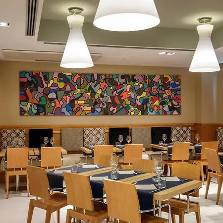 فندق Western Globus 3*