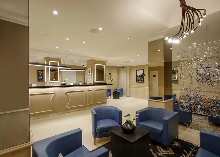 Hotel Western Globus 3*