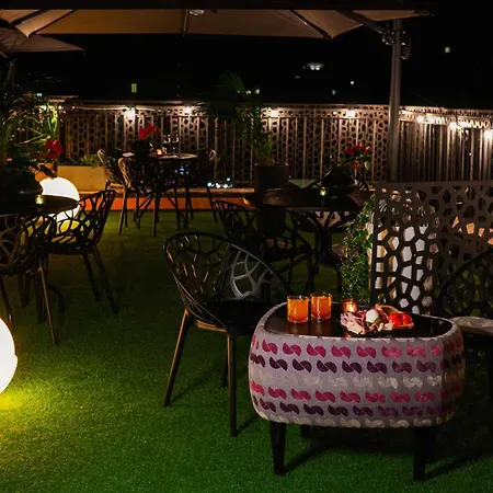 Western Globus Hotel