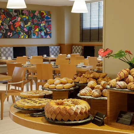 Hotel Western Globus 3*